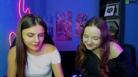 Snapshot of elsaa_snow chatting on 06.18.26 Elsa online show from 06.18.26