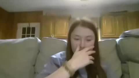 Elsie Rain online show from 12.23.25