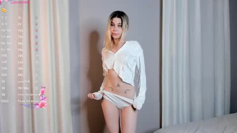 Elizabeth online show from 10.15.25