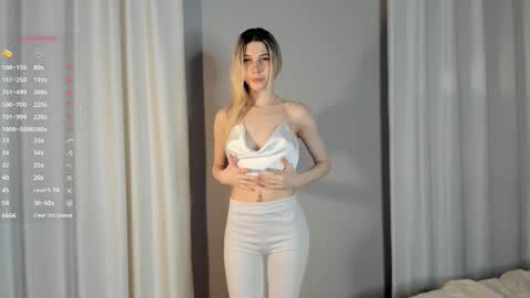 Elizabeth online show from 10.25.25