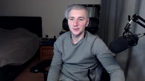 Snapshot of elvin_vaenight chatting on 11.05.25 Elvin Vaenight online show from 11.05.25