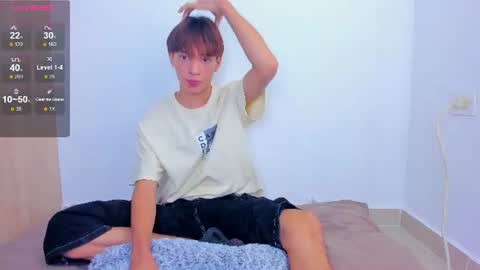 Snapshot of ely_king chatting on 06.12.26 E L Y K I N G online show from 06.12.26