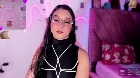 Snapshot of ely_w1 chatting on 11.03.25 ely_w1 online show from 11.03.25