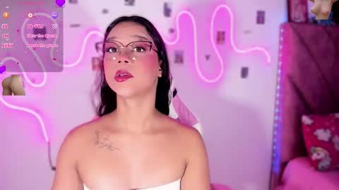 Snapshot of ely_w1 chatting on 11.15.25 ely_w1 online show from 11.15.25