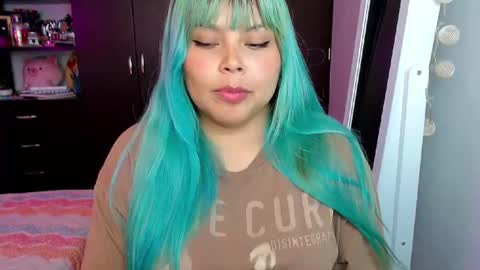 Snapshot of elymoon chatting on 03.10.25 Ely online show from 03.10.25