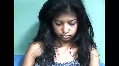Snapshot of elynah195043 chatting on 06.02.26 elynah195043 online show from 06.02.26