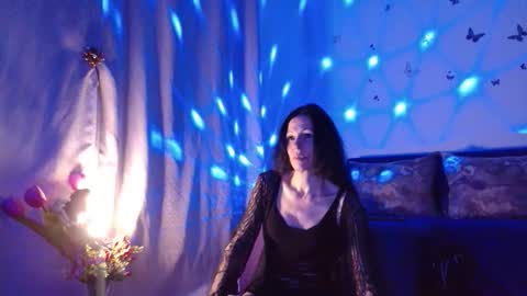 Elisa online show from 03.07.26