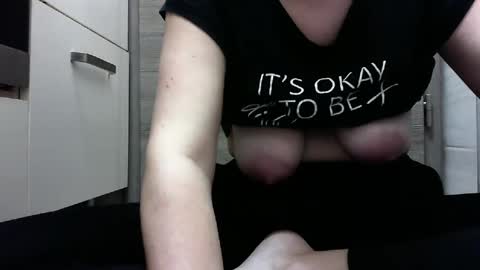 elyseblue online show from 01.03.25