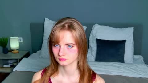 Snapshot of elza_hofffman chatting on 05.10.26 Chloyka online show from 05.10.26