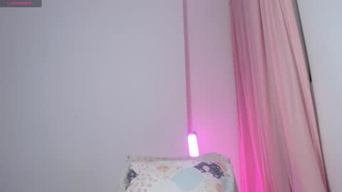 Snapshot of em_aa1 chatting on 01.27.25 A N D R E A online show from 01.27.25