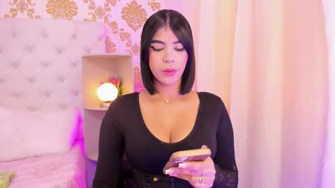 Ema Lambert  online show from 11.25.25