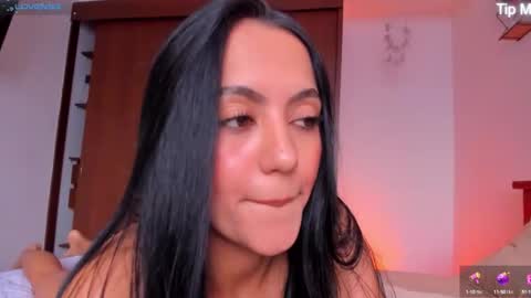 Snapshot of ema_rose69 chatting on 09.18.25 online show from 09.18.25
