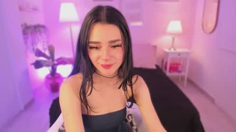 Snapshot of ema_soul chatting on 10.23.25 emma soul online show from 10.23.25