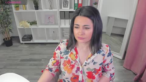 Snapshot of emabrownie chatting on 02.02.25 EmaBrownie online show from 02.02.25