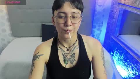 emahills__axelrose online show from 09.19.25