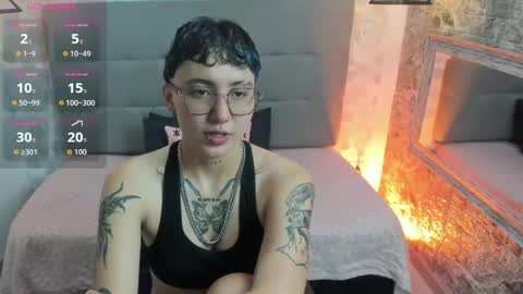 emahills__axelrose online show from 10.14.25