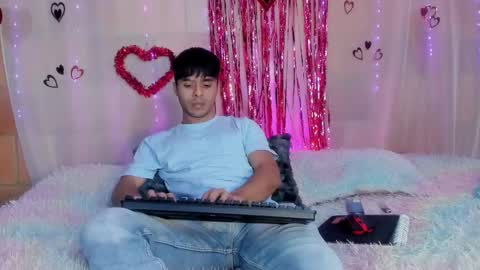 Snapshot of emalu_jones chatting on 02.16.26 Ema Luna online show from 02.16.26