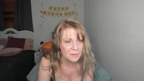 Ember Pheonixxx online show from 02.25.25