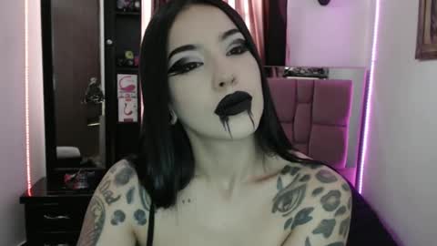 Emerald Black online show from 02.08.25