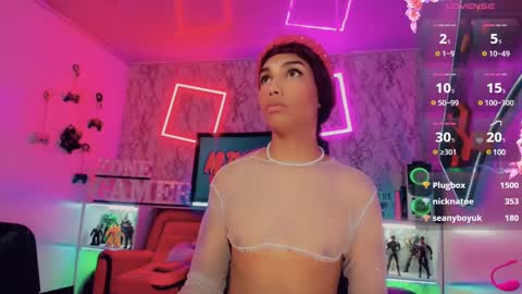 Snapshot of emeli_roushot chatting on 01.14.25 Emeli online show from 01.14.25