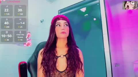 Snapshot of emeli_roushot chatting on 01.31.25 Emeli online show from 01.31.25