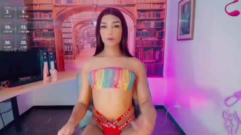 Snapshot of emeli_roushot chatting on 02.04.26 Emeli online show from 02.04.26