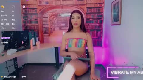 Snapshot of emeli_roushot chatting on 02.10.26 Emeli online show from 02.10.26