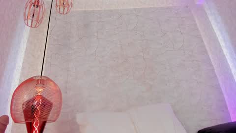 Snapshot of emelie_89 chatting on 01.27.25 emelie_89 online show from 01.27.25