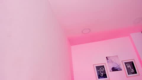 Snapshot of emelie_89 chatting on 02.07.25 emelie_89 online show from 02.07.25