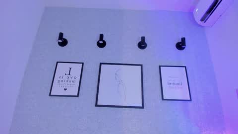 Snapshot of emelie_89 chatting on 02.28.25 emelie_89 online show from 02.28.25