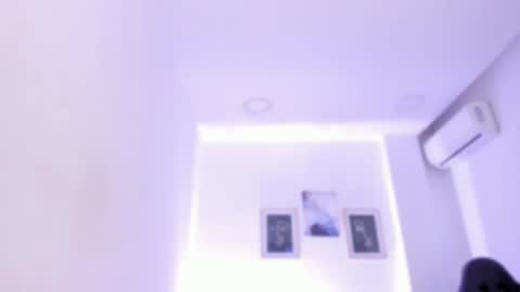 Snapshot of emelie_89 chatting on 09.18.25 emelie_89 online show from 09.18.25