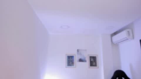 Snapshot of emelie_89 chatting on 10.30.25 emelie_89 online show from 10.30.25