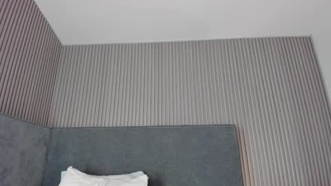 Snapshot of emelie_89 chatting on 11.04.25 emelie_89 online show from 11.04.25