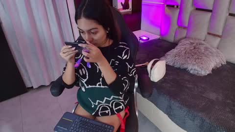 Emily  online show from 01.04.25