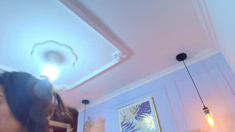 Emily  online show from 01.10.25