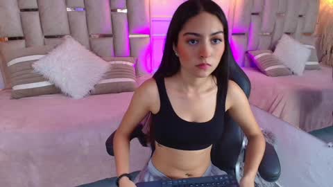 Emily  online show from 01.10.25