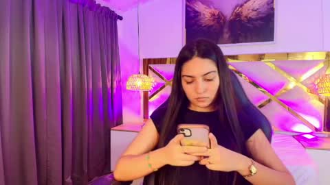 Snapshot of emelie_ch_ chatting on 05.17.26 Emily online show from 05.17.26