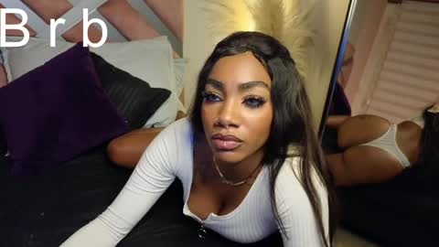 anyelii  online show from 02.09.25