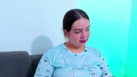 Snapshot of emely_pregnant1 chatting on 03.18.26 Emy online show from 03.18.26