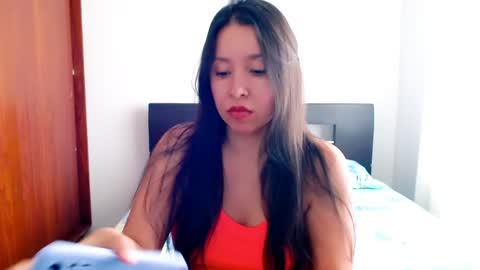 emely_sexx online show from 02.01.25