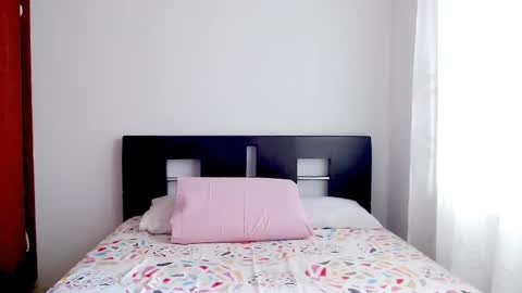 Snapshot of emely_sexx chatting on 11.03.25 emely_sexx online show from 11.03.25