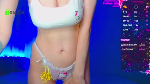 Emely online show from 11.18.25