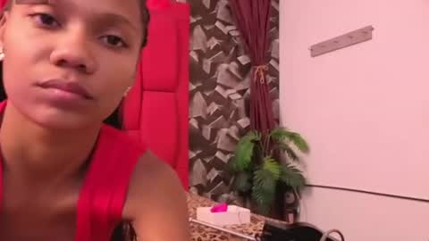 Snapshot of emelysweett chatting on 06.29.26 emely online show from 06.29.26