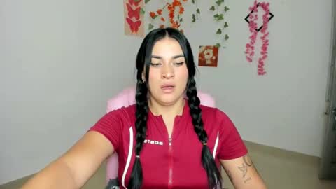 Snapshot of emi_blossom_ chatting on 06.26.26 Emily online show from 06.26.26