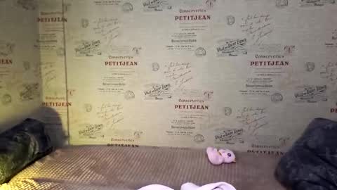 Emi online show from 12.14.25