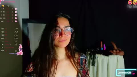 Emmily Roberts online show from 10.28.25