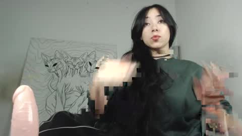 Snapshot of emiantonella_ chatting on 05.07.26 Antonella online show from 05.07.26