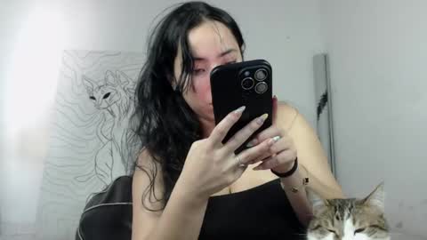 Snapshot of emiantonella_ chatting on 05.07.26 Antonella online show from 05.07.26