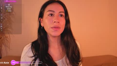 Emilia Gomez online show from 10.12.25