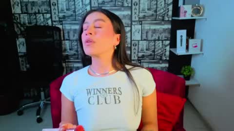 Emilia Gomez online show from 06.04.26